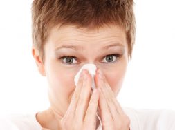 Pyłki, kurz i roztocza – jak zminimalizować efekty alergii